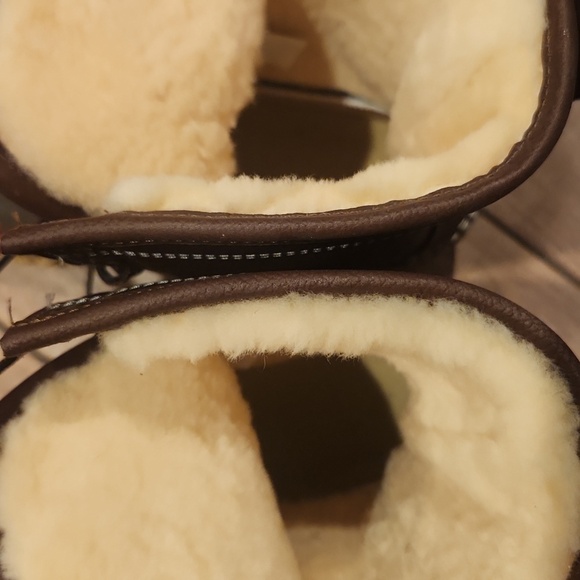 L. L. Bean 10" Brown Tumbled Leather Shearling Lined Hunting Duck Boots - Picture 4 of 4